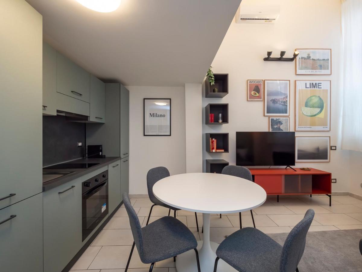 Ihost - Romilli 17a * Milan
